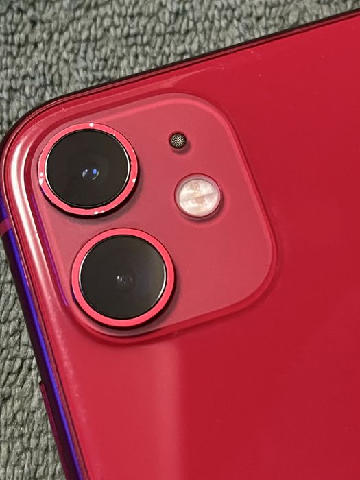 Iphone 11 Rosu Sanatate baterie 72%