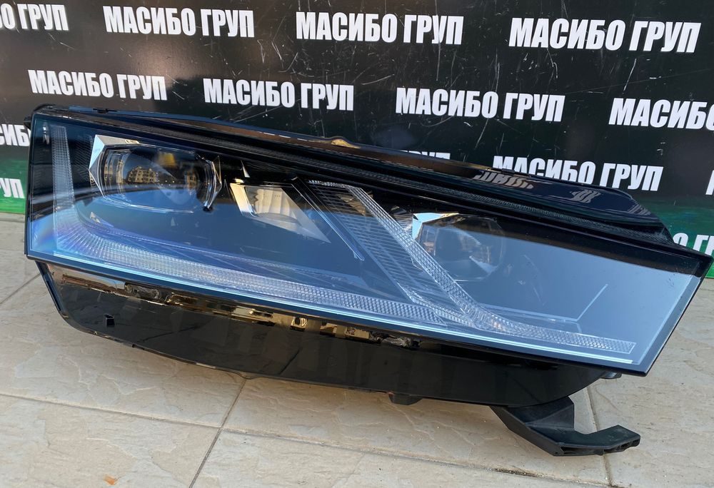 Фарове far CRYSTAL LIGHTNING фар за Шкода Октавия Skoda Octavia 4