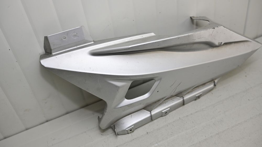 Carena Inferioara Dreapta Yamaha YZF-R125 2008 - 2012