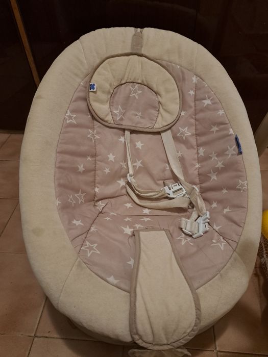 Подарявам детски шезлонг и летни играчки