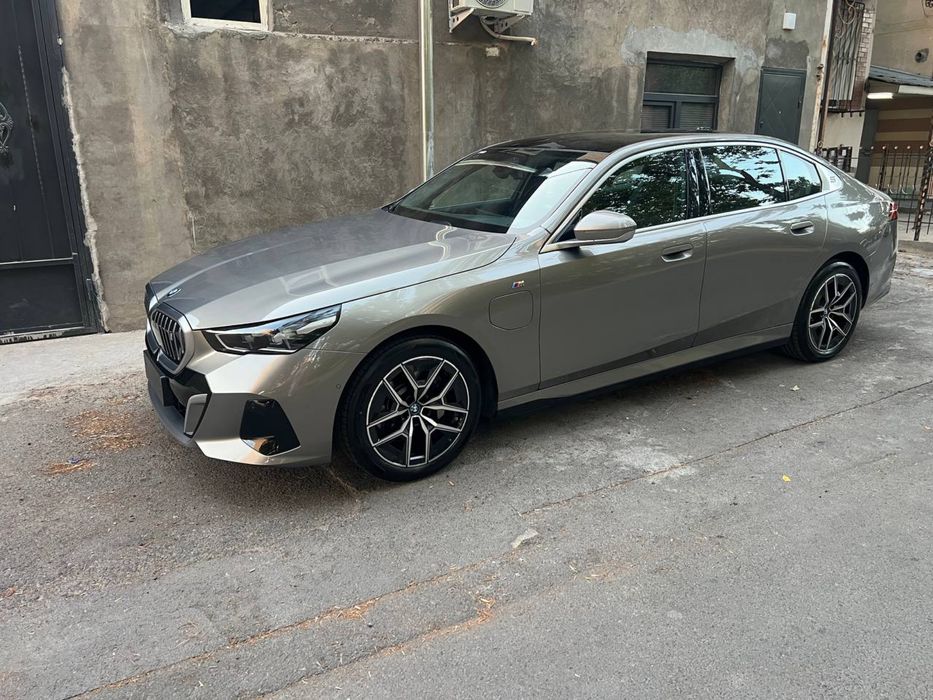Срочно! BMW i5 M-Sport 35L (Топ тоза краскаси) 21.000км пробег