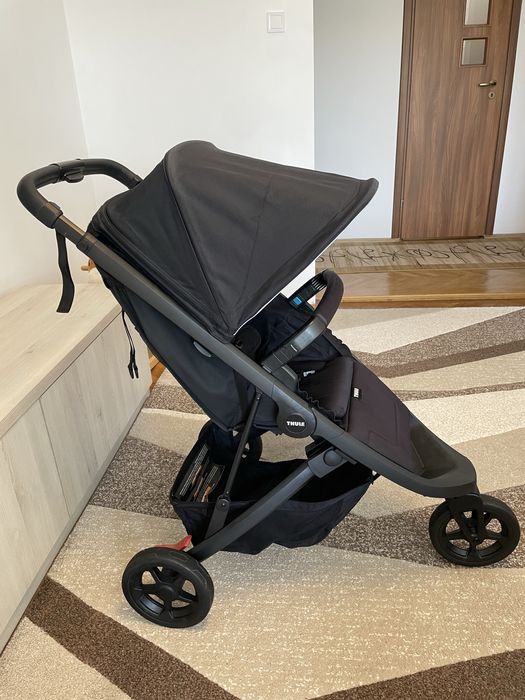 Carucior THULE SPRING, midnight black