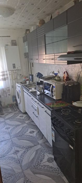 Vând apartament  Tomești
