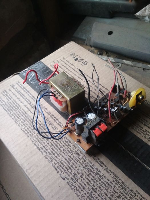 Трансформатор 13,5V-1.1A