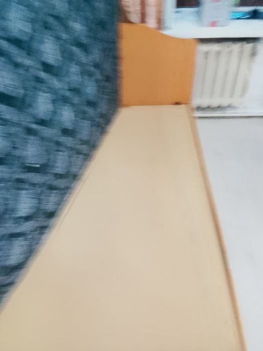 кровать в хорошем состоянии