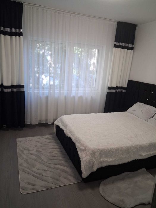 Apartament cu 3 camere de vânzare