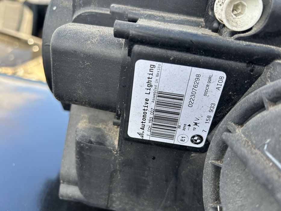 Ляв Динамик фар х5 Е70 dynamic х5 е70 завиващ фарове