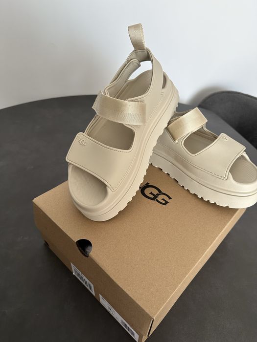 Сандали  UGG оригиналнии  40 номер