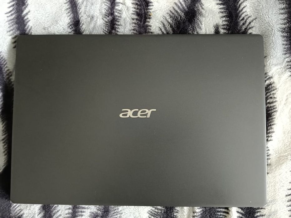 Ноутбук компьютер