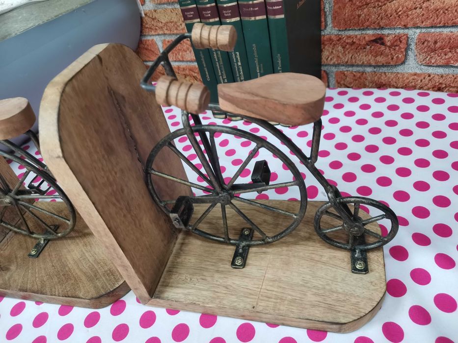 Set Suport carti Lemn cu fier model bicicleta.