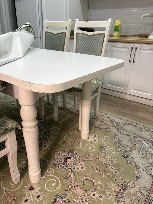 Продам комплект стола со стульями