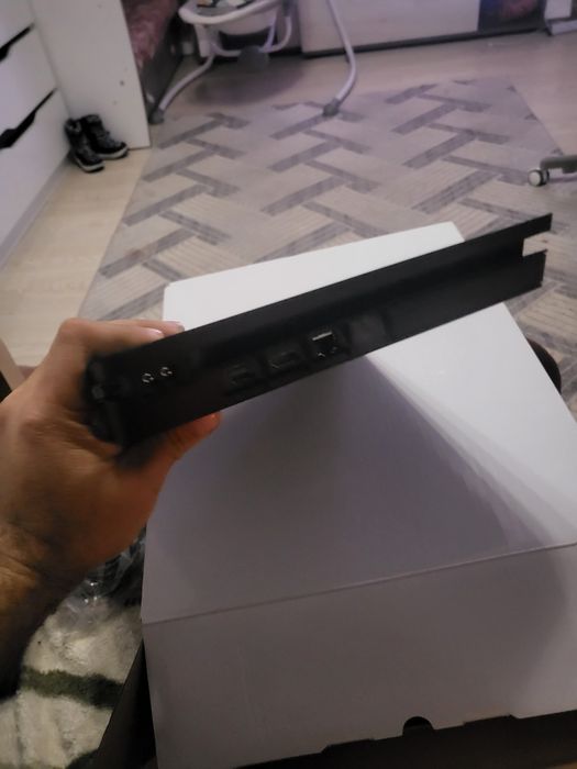 Playstation 4slim