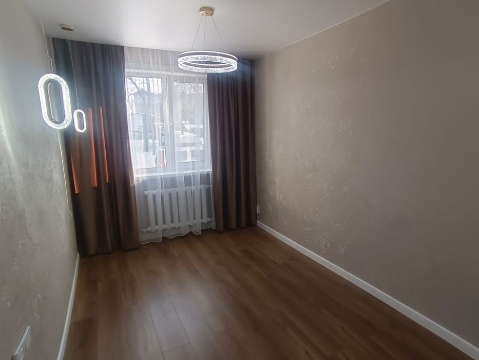 3-комнатная квартира ( Драмтеатр )