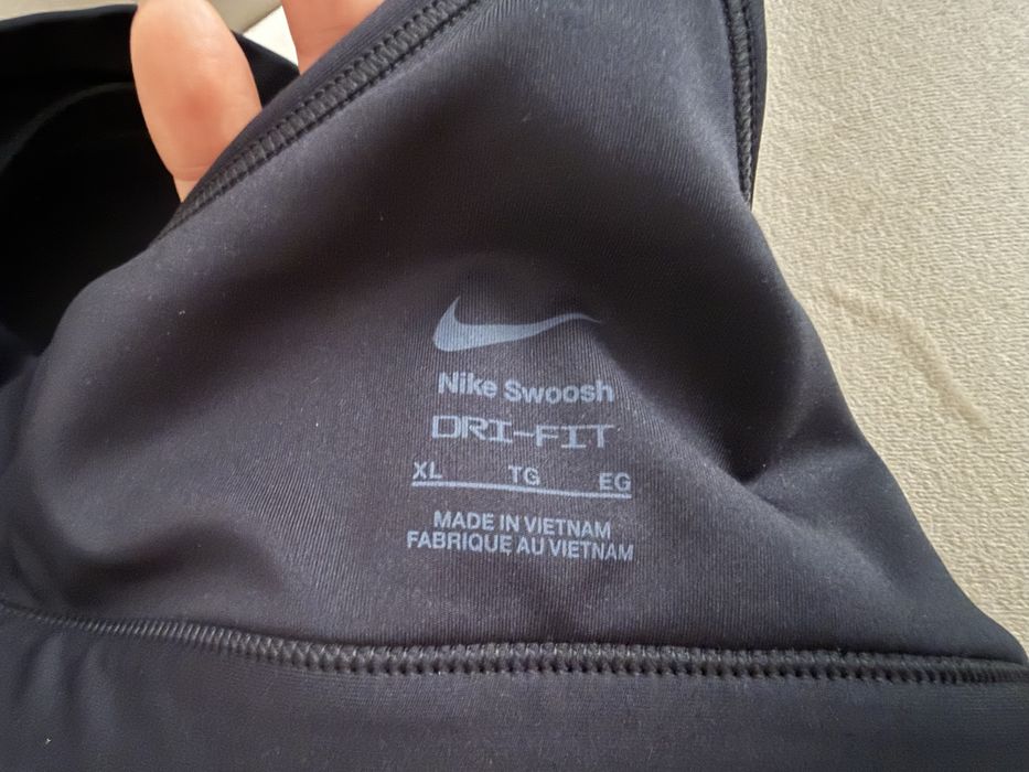 ОРИГИНАЛНО бюстие на Nike