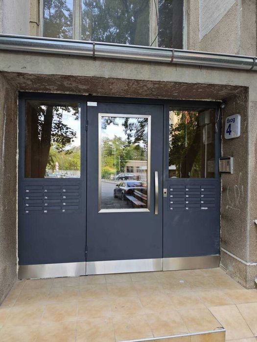 Почиствам жилищен вход спешно