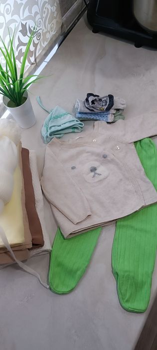 Детские вещи на малыша