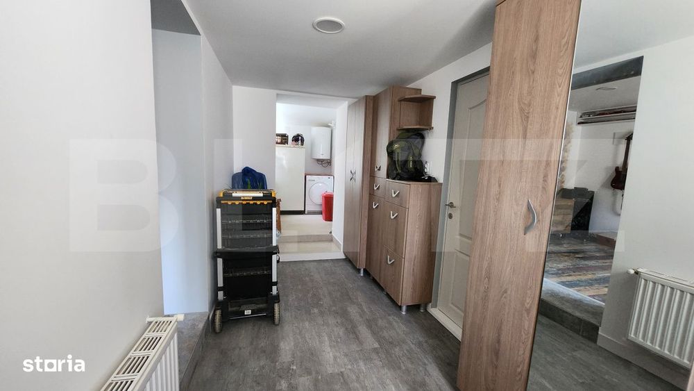 Casa cu 3 camere, 2 bucatarii, Teren de 1000 mp, zona Unirii
