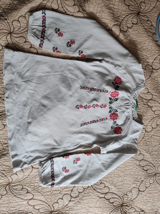 ie / bluza din bumbac tip ie , marime 128 bumba 100%cu motive tradițio