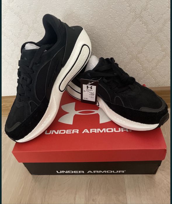 Under Armour HOVR Phantom кроссовки