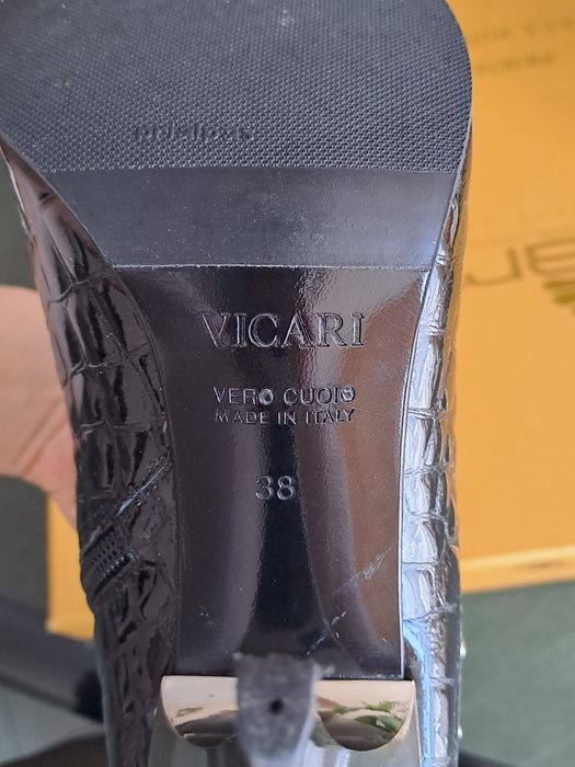 Gheată din piele lăcuită VICARI