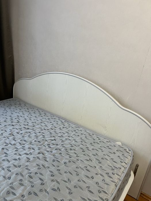 Продам двухспальную кровать