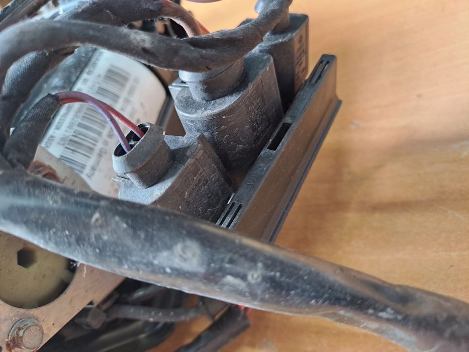 Компресор за въздушно окачване VW Phaeton 3d0616005k