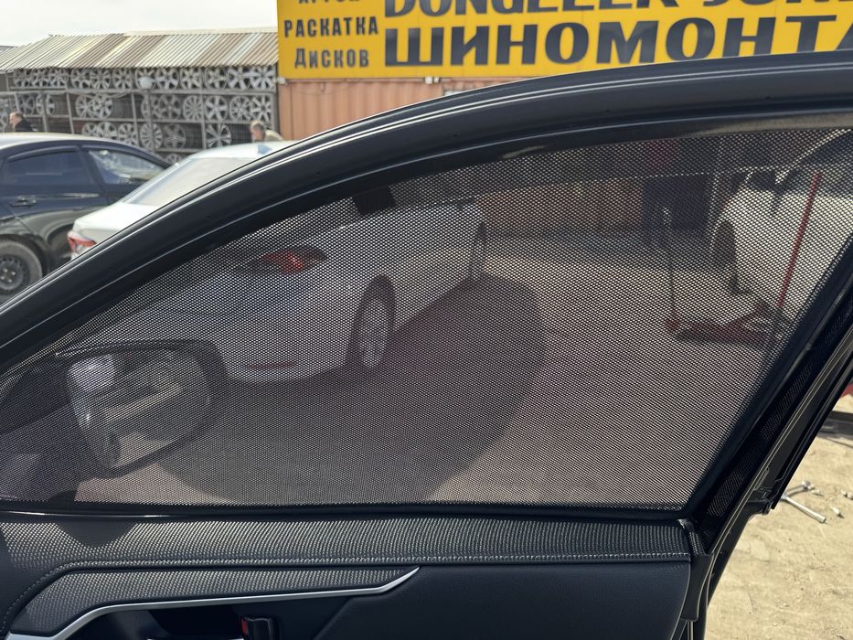 Передние шторки RAV-4!