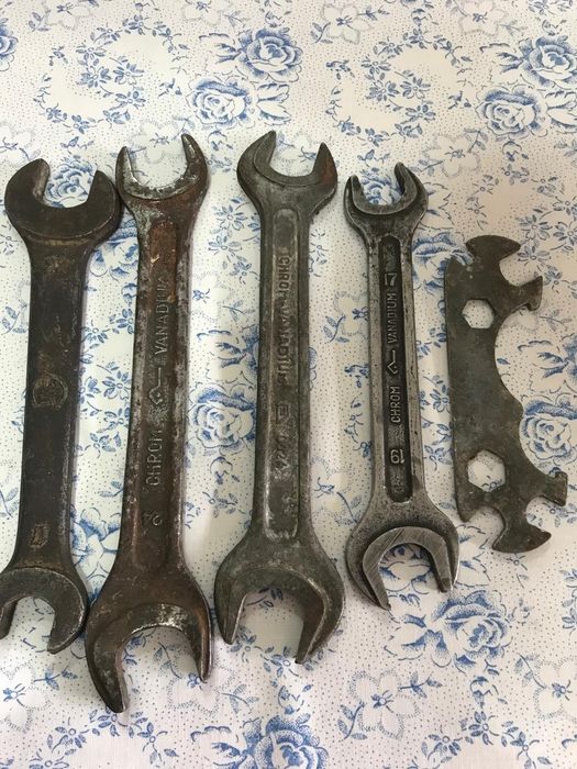 Продам ключи разные