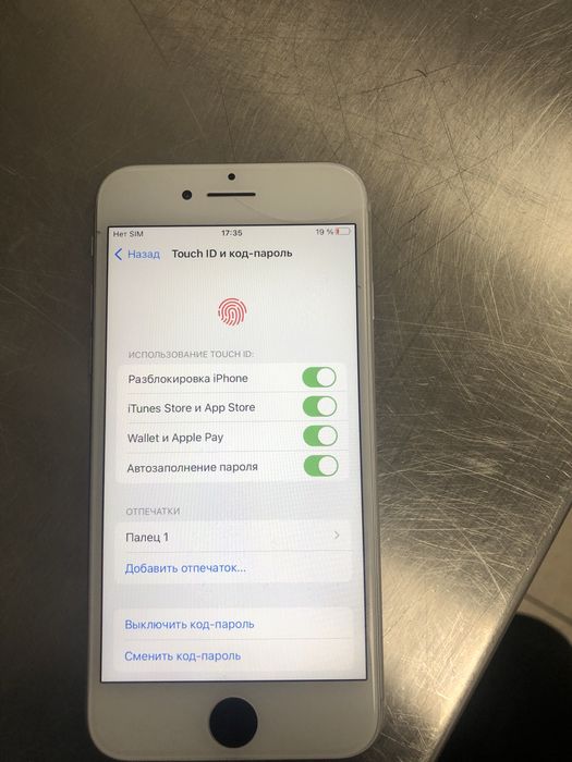 продам айфон 8 64гб