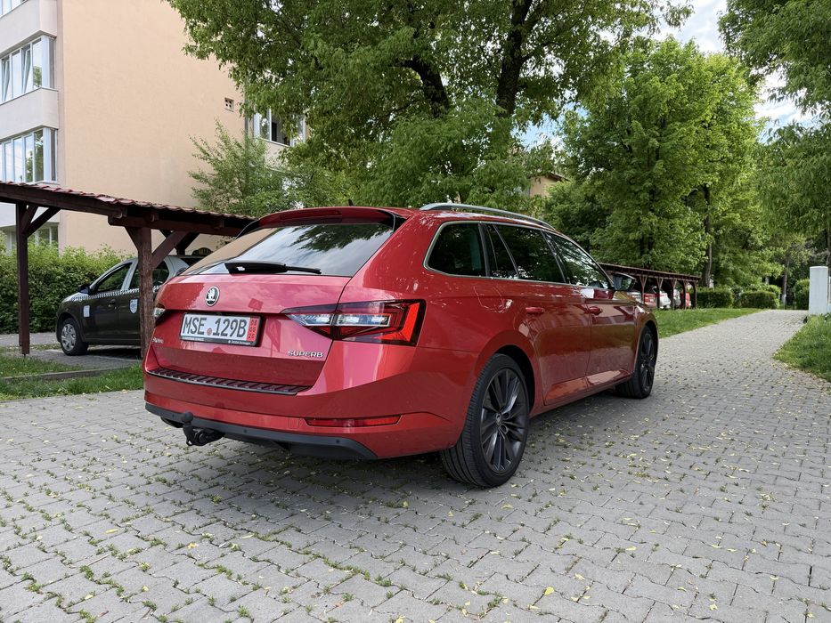 Skoda Superb Premium Edition