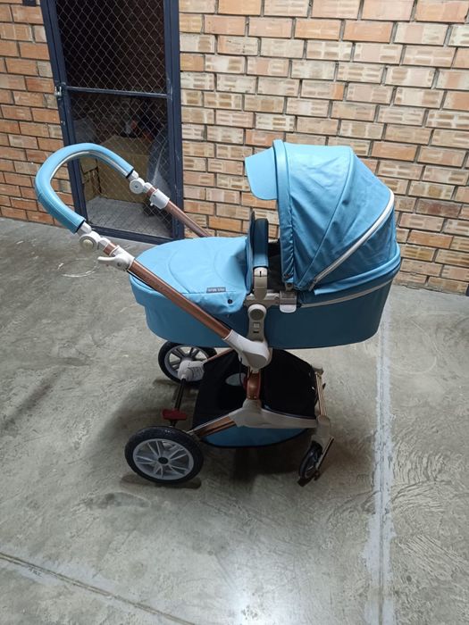 Продам детскую коляску