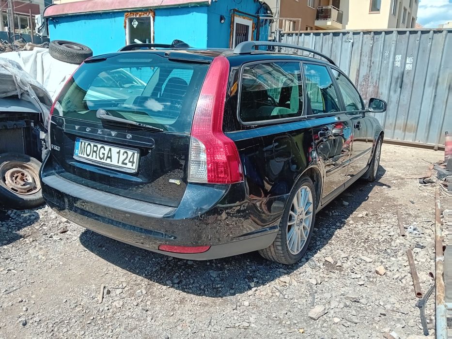 Volvo V50 на части