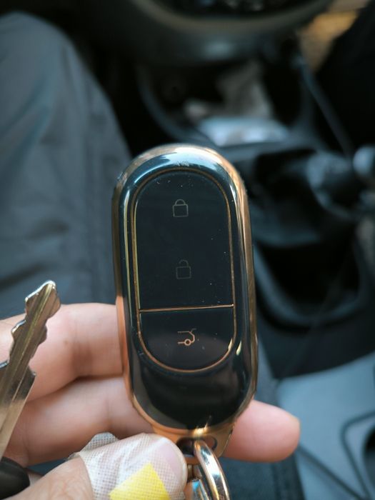 Ключ от электромобиля C11
