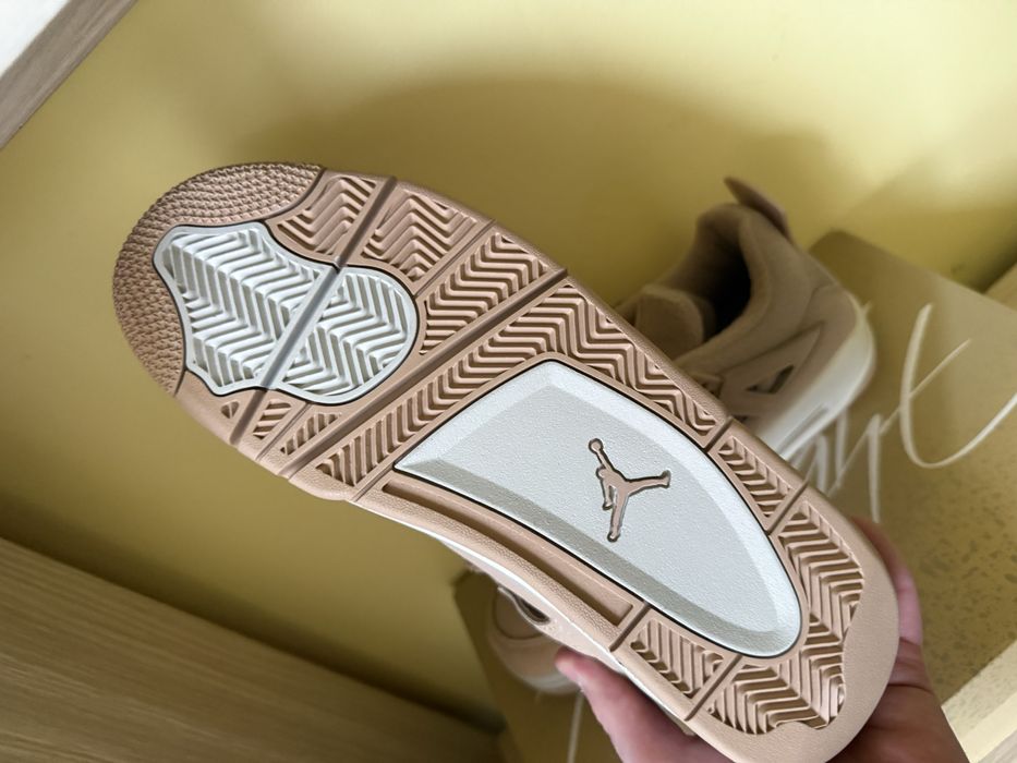 Jordan 4 Cozy Girl marimea 36, 37, 38 si 39