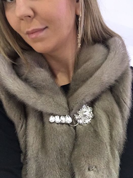 Vesta blana naturala de vizon de Danemarca