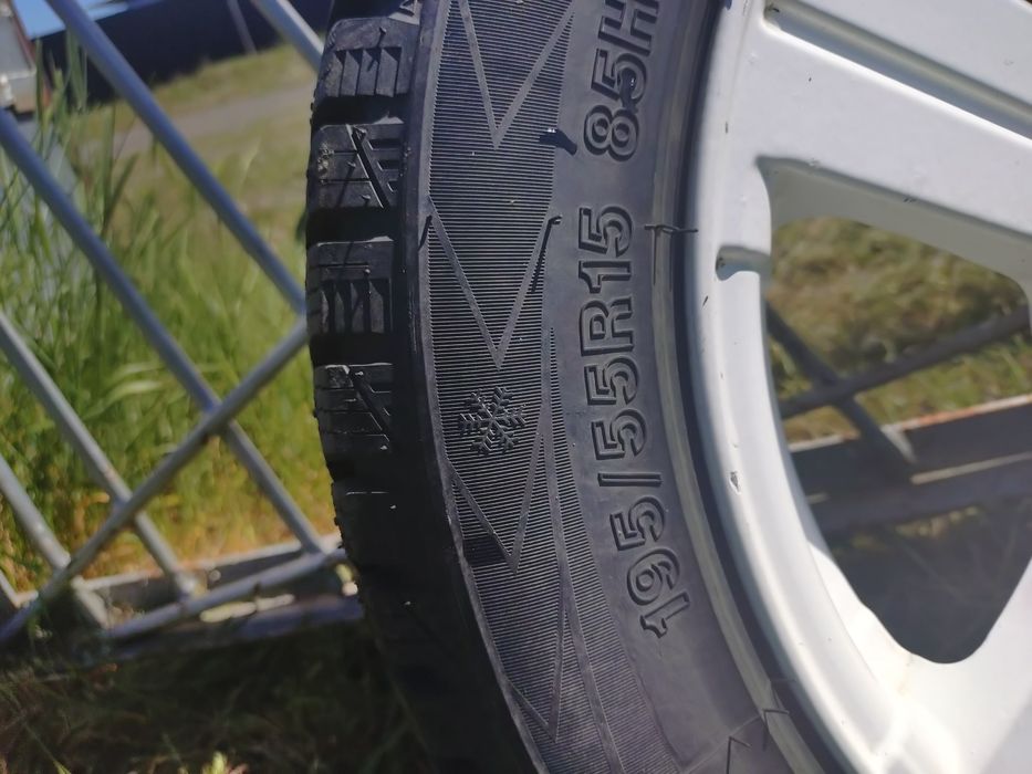Продам резину зима отличная