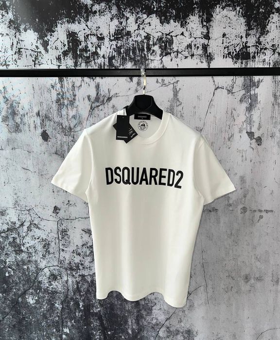Tricouri DSQUARED2 noi cu eticheta