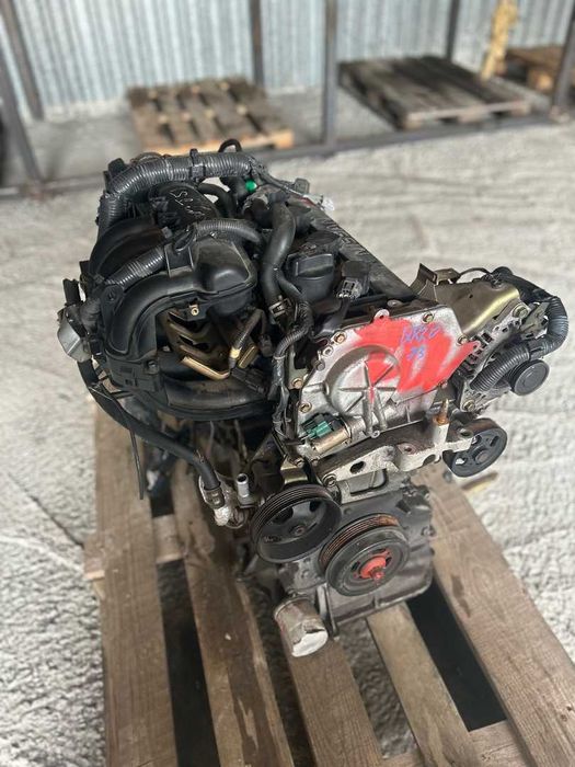 Двигатель мотор NISSAN QR20DE