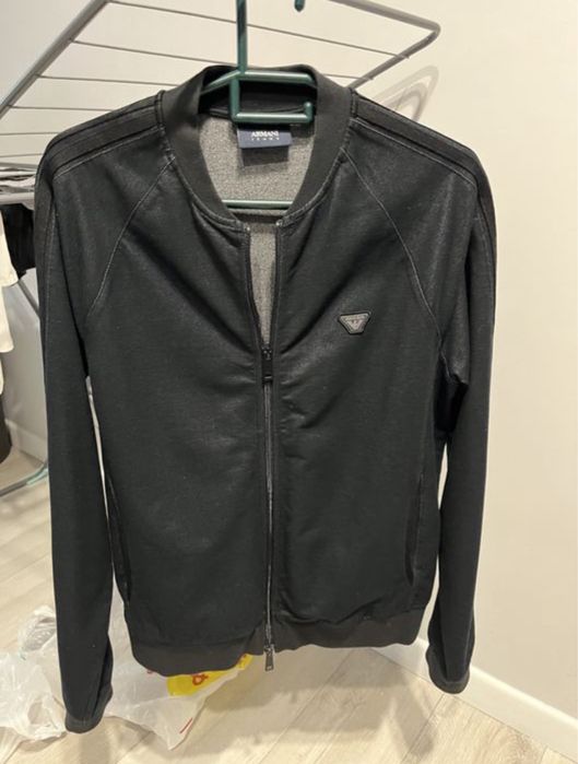 Armani ветровка новая размер M