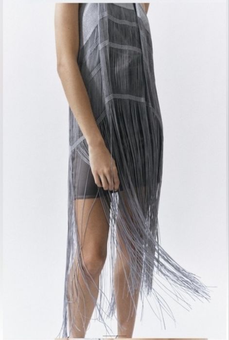 Rochie party Zara , noua, XS, gri argintiu cu franjuri