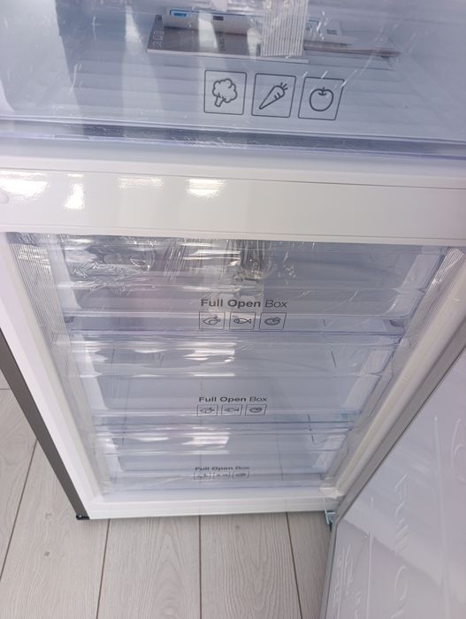 Продаю новый холодильник