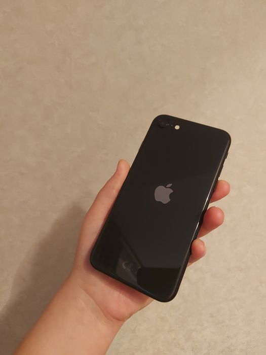 iPhone SE 64гб в идеале