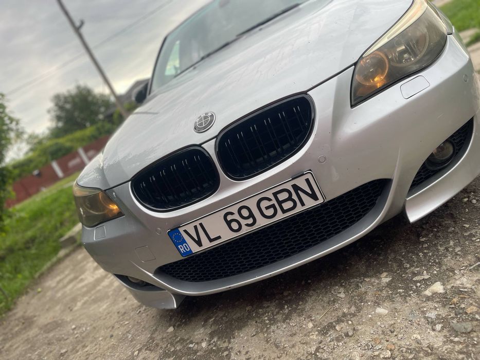 Vand sau schimb  E 60 520i