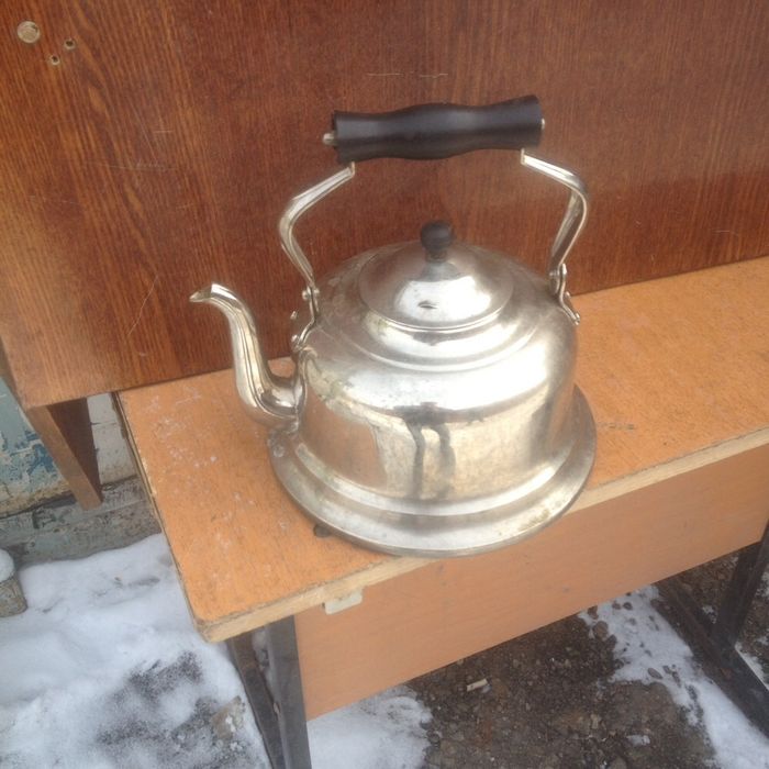 чайник Мельхиор