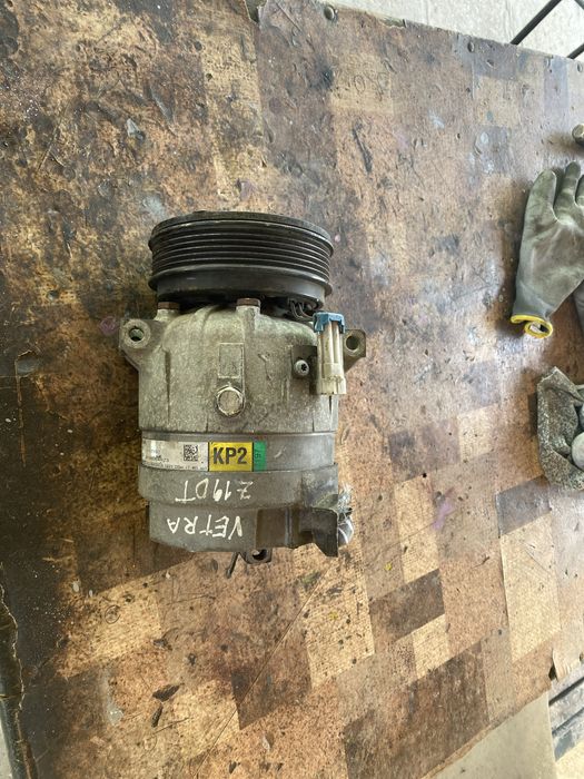 Компресор за климатик от опел вектра ц 1.9 дизел