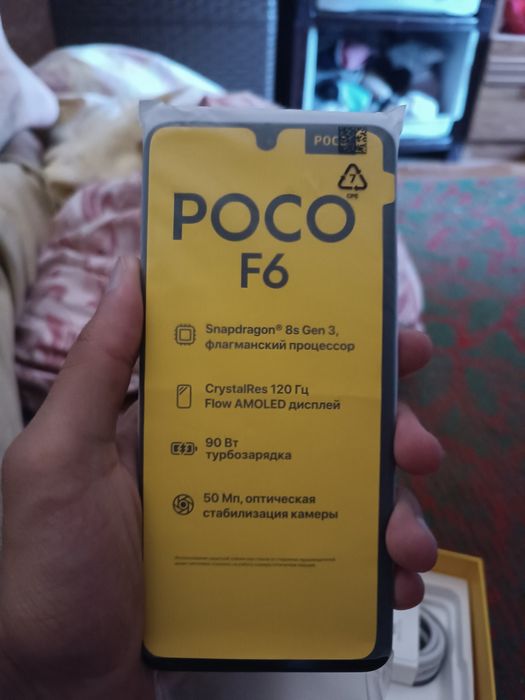 Poco f6 black 12/512