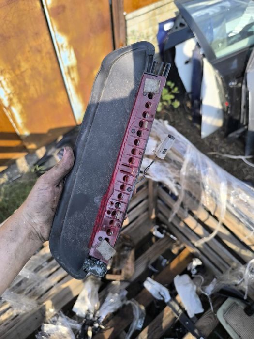 Трети стоп Bmw бмв е90 е92 е92 320i n43 170кс 143кс