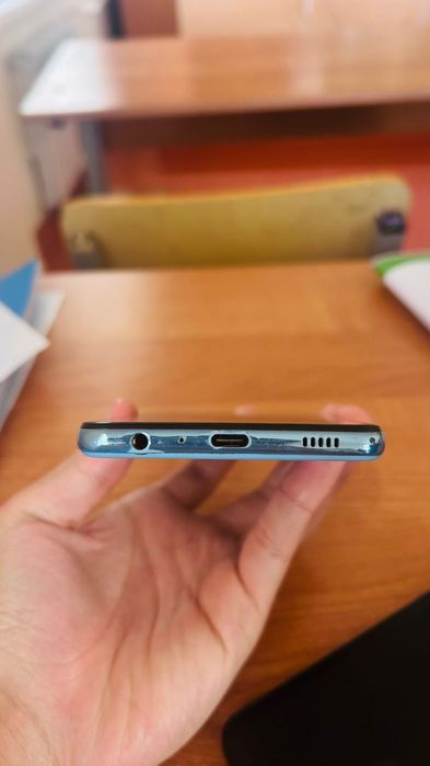 Продаю Samsung A32 4/128