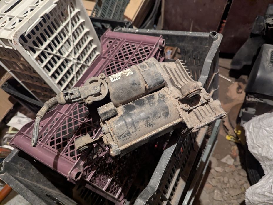 Продам запчасти от w220