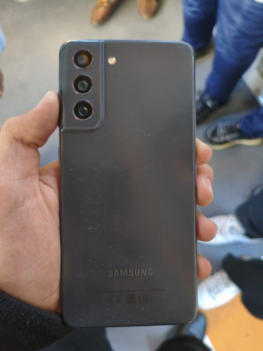 Samsung galaxy S21 FE обмен